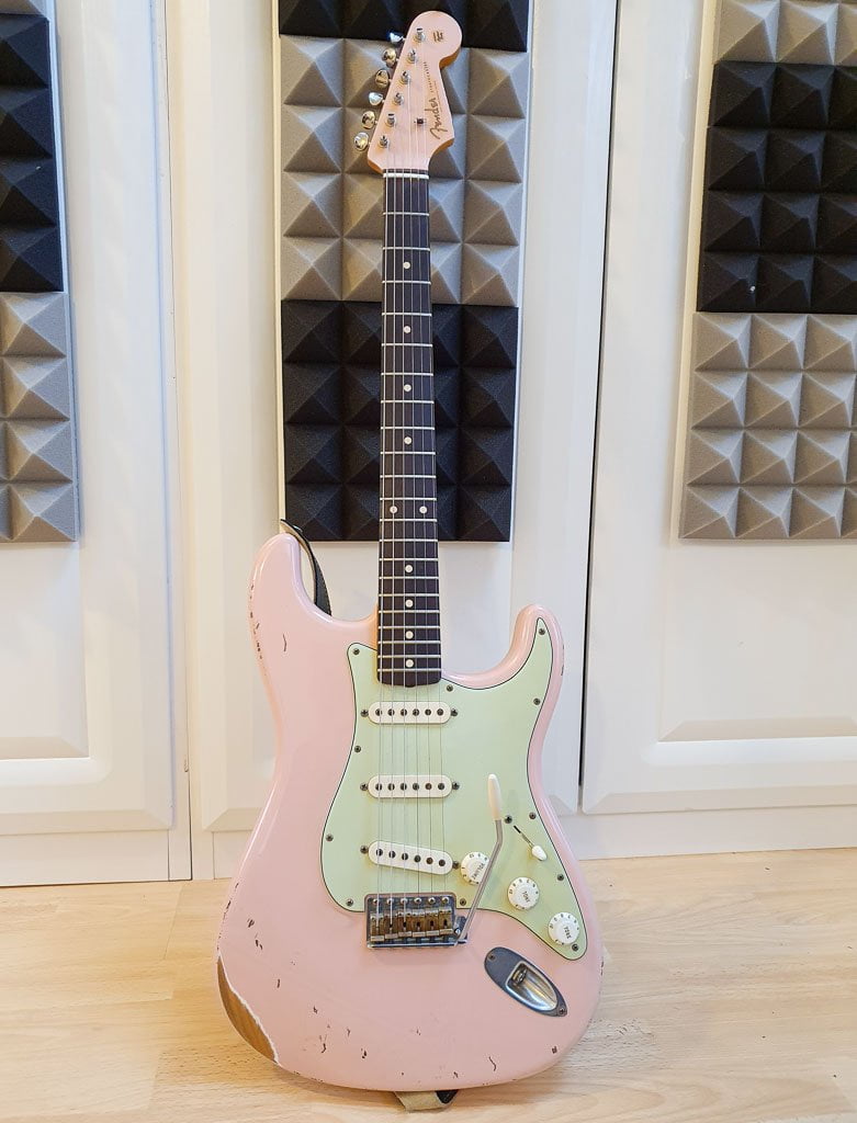 Fender Custom Shop 1960 Stratocaster in Shell Pink